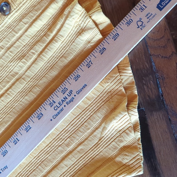 Like New! Natural Reflections Gold Short Sleeve V-Neck Cotton Ribbed Tee-Sz L. - Picture 9 of 10